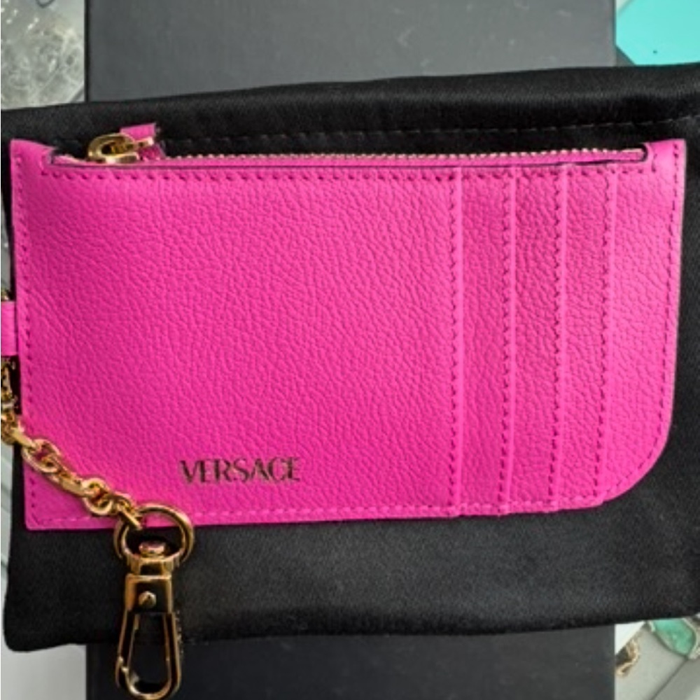 Versace Pink and Gold Medusa Key
& Card Holder - Picture 3 of 10